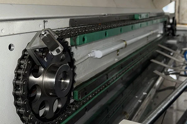 Wie verschiebt die Full-Servo-Technologie die Grenzen des Siebdrucks?